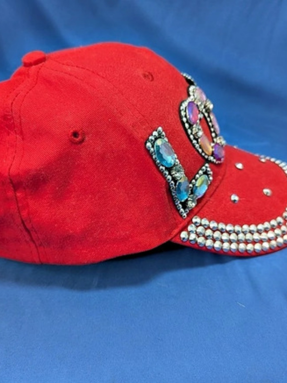 Red Rhinestone Embellished Cap - Picture 7 of 9